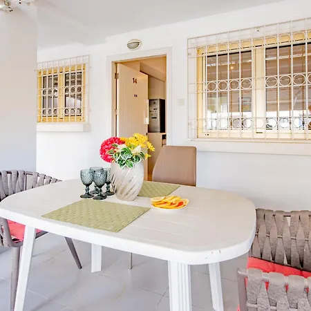 アパート Finikoudes Gate