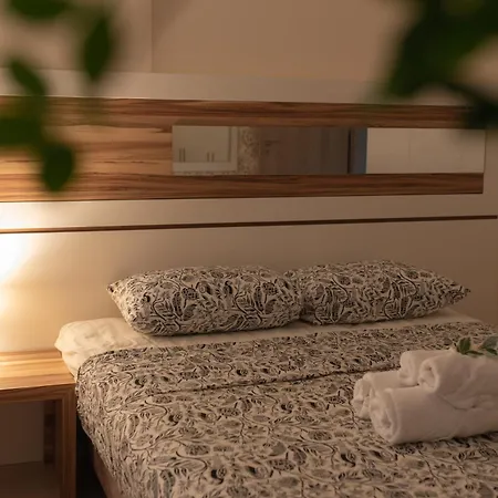 Daire Finikoudes Gate *