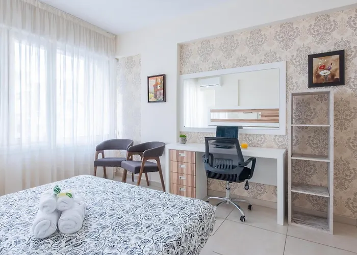 Finikoudes Gate Apartmán